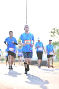 BIB: 8583
                            <button type="button" onclick="openModal(3413552)" class="btn btn-primary btn-sm float-right btn-popup" data-toggle="modal" data-target=".modal-high-quality">
                        <i class="fas fa-shopping-cart"></i> Add to Cart
                    </button>
                                            <button type="button" onclick="isThisMe(3413552, true)" class="btn btn-success btn-sm float-right btn-popup btn-isme hidden" data-toggle="tooltip" data-placement="bottom" title="นี่คือรูปของคุณใช่ไหม คลิกที่นี่เพื่อเอาเข้าอัลบั้ม">
                        <i class="fas fa-plus"></i> Add to album
                    </button>
                    <button type="button" onclick="isThisMe(3413552, false)" class="btn btn-warning btn-sm float-right btn-popup btn-isnotme hidden">
                        <i class="fas fa-ban"></i> Remove from album
                    </button>