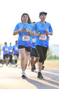 BIB: 8215, 8214
                            <button type="button" onclick="openModal(3414979)" class="btn btn-primary btn-sm float-right btn-popup" data-toggle="modal" data-target=".modal-high-quality">
                        <i class="fas fa-shopping-cart"></i> Add to Cart
                    </button>
                                            <button type="button" onclick="isThisMe(3414979, true)" class="btn btn-success btn-sm float-right btn-popup btn-isme hidden" data-toggle="tooltip" data-placement="bottom" title="นี่คือรูปของคุณใช่ไหม คลิกที่นี่เพื่อเอาเข้าอัลบั้ม">
                        <i class="fas fa-plus"></i> Add to album
                    </button>
                    <button type="button" onclick="isThisMe(3414979, false)" class="btn btn-warning btn-sm float-right btn-popup btn-isnotme hidden">
                        <i class="fas fa-ban"></i> Remove from album
                    </button>