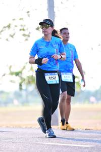 BIB: 252
                            <button type="button" onclick="openModal(3403762)" class="btn btn-primary btn-sm float-right btn-popup" data-toggle="modal" data-target=".modal-high-quality">
                        <i class="fas fa-shopping-cart"></i> Add to Cart
                    </button>
                                            <button type="button" onclick="isThisMe(3403762, true)" class="btn btn-success btn-sm float-right btn-popup btn-isme hidden" data-toggle="tooltip" data-placement="bottom" title="นี่คือรูปของคุณใช่ไหม คลิกที่นี่เพื่อเอาเข้าอัลบั้ม">
                        <i class="fas fa-plus"></i> Add to album
                    </button>
                    <button type="button" onclick="isThisMe(3403762, false)" class="btn btn-warning btn-sm float-right btn-popup btn-isnotme hidden">
                        <i class="fas fa-ban"></i> Remove from album
                    </button>