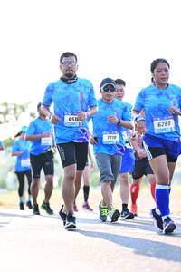 BIB: 6516, 6280, 7210
                            <button type="button" onclick="openModal(3402300)" class="btn btn-primary btn-sm float-right btn-popup" data-toggle="modal" data-target=".modal-high-quality">
                        <i class="fas fa-shopping-cart"></i> Add to Cart
                    </button>
                                            <button type="button" onclick="isThisMe(3402300, true)" class="btn btn-success btn-sm float-right btn-popup btn-isme hidden" data-toggle="tooltip" data-placement="bottom" title="นี่คือรูปของคุณใช่ไหม คลิกที่นี่เพื่อเอาเข้าอัลบั้ม">
                        <i class="fas fa-plus"></i> Add to album
                    </button>
                    <button type="button" onclick="isThisMe(3402300, false)" class="btn btn-warning btn-sm float-right btn-popup btn-isnotme hidden">
                        <i class="fas fa-ban"></i> Remove from album
                    </button>