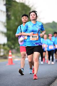 BIB: 8225
                            <button type="button" onclick="openModal(3452669)" class="btn btn-primary btn-sm float-right btn-popup" data-toggle="modal" data-target=".modal-high-quality">
                        <i class="fas fa-shopping-cart"></i> Add to Cart
                    </button>
                                            <button type="button" onclick="isThisMe(3452669, true)" class="btn btn-success btn-sm float-right btn-popup btn-isme hidden" data-toggle="tooltip" data-placement="bottom" title="นี่คือรูปของคุณใช่ไหม คลิกที่นี่เพื่อเอาเข้าอัลบั้ม">
                        <i class="fas fa-plus"></i> Add to album
                    </button>
                    <button type="button" onclick="isThisMe(3452669, false)" class="btn btn-warning btn-sm float-right btn-popup btn-isnotme hidden">
                        <i class="fas fa-ban"></i> Remove from album
                    </button>