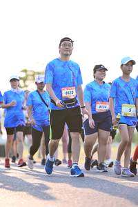 BIB: 8123, 8124
                            <button type="button" onclick="openModal(3417301)" class="btn btn-primary btn-sm float-right btn-popup" data-toggle="modal" data-target=".modal-high-quality">
                        <i class="fas fa-shopping-cart"></i> Add to Cart
                    </button>
                                            <button type="button" onclick="isThisMe(3417301, true)" class="btn btn-success btn-sm float-right btn-popup btn-isme hidden" data-toggle="tooltip" data-placement="bottom" title="นี่คือรูปของคุณใช่ไหม คลิกที่นี่เพื่อเอาเข้าอัลบั้ม">
                        <i class="fas fa-plus"></i> Add to album
                    </button>
                    <button type="button" onclick="isThisMe(3417301, false)" class="btn btn-warning btn-sm float-right btn-popup btn-isnotme hidden">
                        <i class="fas fa-ban"></i> Remove from album
                    </button>