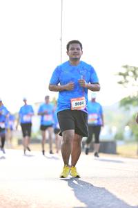 BIB: 9004
                            <button type="button" onclick="openModal(3413533)" class="btn btn-primary btn-sm float-right btn-popup" data-toggle="modal" data-target=".modal-high-quality">
                        <i class="fas fa-shopping-cart"></i> Add to Cart
                    </button>
                                            <button type="button" onclick="isThisMe(3413533, true)" class="btn btn-success btn-sm float-right btn-popup btn-isme hidden" data-toggle="tooltip" data-placement="bottom" title="นี่คือรูปของคุณใช่ไหม คลิกที่นี่เพื่อเอาเข้าอัลบั้ม">
                        <i class="fas fa-plus"></i> Add to album
                    </button>
                    <button type="button" onclick="isThisMe(3413533, false)" class="btn btn-warning btn-sm float-right btn-popup btn-isnotme hidden">
                        <i class="fas fa-ban"></i> Remove from album
                    </button>