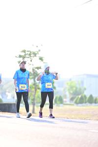 BIB: 9523, 9528
                            <button type="button" onclick="openModal(3404743)" class="btn btn-primary btn-sm float-right btn-popup" data-toggle="modal" data-target=".modal-high-quality">
                        <i class="fas fa-shopping-cart"></i> Add to Cart
                    </button>
                                            <button type="button" onclick="isThisMe(3404743, true)" class="btn btn-success btn-sm float-right btn-popup btn-isme hidden" data-toggle="tooltip" data-placement="bottom" title="นี่คือรูปของคุณใช่ไหม คลิกที่นี่เพื่อเอาเข้าอัลบั้ม">
                        <i class="fas fa-plus"></i> Add to album
                    </button>
                    <button type="button" onclick="isThisMe(3404743, false)" class="btn btn-warning btn-sm float-right btn-popup btn-isnotme hidden">
                        <i class="fas fa-ban"></i> Remove from album
                    </button>