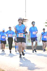 BIB: 8860
                            <button type="button" onclick="openModal(3413312)" class="btn btn-primary btn-sm float-right btn-popup" data-toggle="modal" data-target=".modal-high-quality">
                        <i class="fas fa-shopping-cart"></i> Add to Cart
                    </button>
                                            <button type="button" onclick="isThisMe(3413312, true)" class="btn btn-success btn-sm float-right btn-popup btn-isme hidden" data-toggle="tooltip" data-placement="bottom" title="นี่คือรูปของคุณใช่ไหม คลิกที่นี่เพื่อเอาเข้าอัลบั้ม">
                        <i class="fas fa-plus"></i> Add to album
                    </button>
                    <button type="button" onclick="isThisMe(3413312, false)" class="btn btn-warning btn-sm float-right btn-popup btn-isnotme hidden">
                        <i class="fas fa-ban"></i> Remove from album
                    </button>