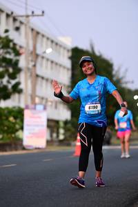 BIB: 6190
                            <button type="button" onclick="openModal(3475179)" class="btn btn-primary btn-sm float-right btn-popup" data-toggle="modal" data-target=".modal-high-quality">
                        <i class="fas fa-shopping-cart"></i> Add to Cart
                    </button>
                                            <button type="button" onclick="isThisMe(3475179, true)" class="btn btn-success btn-sm float-right btn-popup btn-isme hidden" data-toggle="tooltip" data-placement="bottom" title="นี่คือรูปของคุณใช่ไหม คลิกที่นี่เพื่อเอาเข้าอัลบั้ม">
                        <i class="fas fa-plus"></i> Add to album
                    </button>
                    <button type="button" onclick="isThisMe(3475179, false)" class="btn btn-warning btn-sm float-right btn-popup btn-isnotme hidden">
                        <i class="fas fa-ban"></i> Remove from album
                    </button>