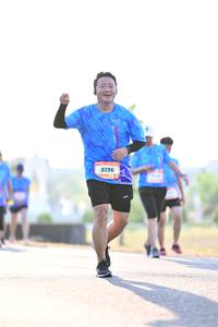 BIB: 9196
                            <button type="button" onclick="openModal(3413608)" class="btn btn-primary btn-sm float-right btn-popup" data-toggle="modal" data-target=".modal-high-quality">
                        <i class="fas fa-shopping-cart"></i> Add to Cart
                    </button>
                                            <button type="button" onclick="isThisMe(3413608, true)" class="btn btn-success btn-sm float-right btn-popup btn-isme hidden" data-toggle="tooltip" data-placement="bottom" title="นี่คือรูปของคุณใช่ไหม คลิกที่นี่เพื่อเอาเข้าอัลบั้ม">
                        <i class="fas fa-plus"></i> Add to album
                    </button>
                    <button type="button" onclick="isThisMe(3413608, false)" class="btn btn-warning btn-sm float-right btn-popup btn-isnotme hidden">
                        <i class="fas fa-ban"></i> Remove from album
                    </button>