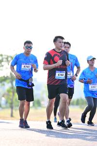 BIB: 6741, 666, 6867
                            <button type="button" onclick="openModal(3401482)" class="btn btn-primary btn-sm float-right btn-popup" data-toggle="modal" data-target=".modal-high-quality">
                        <i class="fas fa-shopping-cart"></i> Add to Cart
                    </button>
                                            <button type="button" onclick="isThisMe(3401482, true)" class="btn btn-success btn-sm float-right btn-popup btn-isme hidden" data-toggle="tooltip" data-placement="bottom" title="นี่คือรูปของคุณใช่ไหม คลิกที่นี่เพื่อเอาเข้าอัลบั้ม">
                        <i class="fas fa-plus"></i> Add to album
                    </button>
                    <button type="button" onclick="isThisMe(3401482, false)" class="btn btn-warning btn-sm float-right btn-popup btn-isnotme hidden">
                        <i class="fas fa-ban"></i> Remove from album
                    </button>