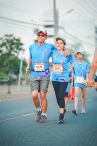 BIB: 8628, 8642
                            <button type="button" onclick="openModal(3355735)" class="btn btn-primary btn-sm float-right btn-popup" data-toggle="modal" data-target=".modal-high-quality">
                        <i class="fas fa-shopping-cart"></i> Add to Cart
                    </button>
                                            <button type="button" onclick="isThisMe(3355735, true)" class="btn btn-success btn-sm float-right btn-popup btn-isme hidden" data-toggle="tooltip" data-placement="bottom" title="นี่คือรูปของคุณใช่ไหม คลิกที่นี่เพื่อเอาเข้าอัลบั้ม">
                        <i class="fas fa-plus"></i> Add to album
                    </button>
                    <button type="button" onclick="isThisMe(3355735, false)" class="btn btn-warning btn-sm float-right btn-popup btn-isnotme hidden">
                        <i class="fas fa-ban"></i> Remove from album
                    </button>