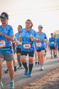 BIB: 945, 8333, 8008
                            <button type="button" onclick="openModal(3287708)" class="btn btn-primary btn-sm float-right btn-popup" data-toggle="modal" data-target=".modal-high-quality">
                        <i class="fas fa-shopping-cart"></i> Add to Cart
                    </button>
                                            <button type="button" onclick="isThisMe(3287708, true)" class="btn btn-success btn-sm float-right btn-popup btn-isme hidden" data-toggle="tooltip" data-placement="bottom" title="นี่คือรูปของคุณใช่ไหม คลิกที่นี่เพื่อเอาเข้าอัลบั้ม">
                        <i class="fas fa-plus"></i> Add to album
                    </button>
                    <button type="button" onclick="isThisMe(3287708, false)" class="btn btn-warning btn-sm float-right btn-popup btn-isnotme hidden">
                        <i class="fas fa-ban"></i> Remove from album
                    </button>