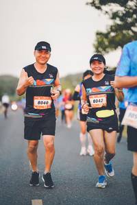BIB: 8042, 8040, 305
                            <button type="button" onclick="openModal(3317549)" class="btn btn-primary btn-sm float-right btn-popup" data-toggle="modal" data-target=".modal-high-quality">
                        <i class="fas fa-shopping-cart"></i> Add to Cart
                    </button>
                                            <button type="button" onclick="isThisMe(3317549, true)" class="btn btn-success btn-sm float-right btn-popup btn-isme hidden" data-toggle="tooltip" data-placement="bottom" title="นี่คือรูปของคุณใช่ไหม คลิกที่นี่เพื่อเอาเข้าอัลบั้ม">
                        <i class="fas fa-plus"></i> Add to album
                    </button>
                    <button type="button" onclick="isThisMe(3317549, false)" class="btn btn-warning btn-sm float-right btn-popup btn-isnotme hidden">
                        <i class="fas fa-ban"></i> Remove from album
                    </button>
