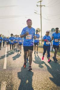 BIB: 9416
                            <button type="button" onclick="openModal(3279962)" class="btn btn-primary btn-sm float-right btn-popup" data-toggle="modal" data-target=".modal-high-quality">
                        <i class="fas fa-shopping-cart"></i> Add to Cart
                    </button>
                                            <button type="button" onclick="isThisMe(3279962, true)" class="btn btn-success btn-sm float-right btn-popup btn-isme hidden" data-toggle="tooltip" data-placement="bottom" title="นี่คือรูปของคุณใช่ไหม คลิกที่นี่เพื่อเอาเข้าอัลบั้ม">
                        <i class="fas fa-plus"></i> Add to album
                    </button>
                    <button type="button" onclick="isThisMe(3279962, false)" class="btn btn-warning btn-sm float-right btn-popup btn-isnotme hidden">
                        <i class="fas fa-ban"></i> Remove from album
                    </button>