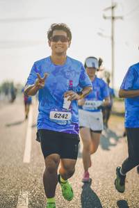 BIB: 6242
                            <button type="button" onclick="openModal(3221943)" class="btn btn-primary btn-sm float-right btn-popup" data-toggle="modal" data-target=".modal-high-quality">
                        <i class="fas fa-shopping-cart"></i> Add to Cart
                    </button>
                                            <button type="button" onclick="isThisMe(3221943, true)" class="btn btn-success btn-sm float-right btn-popup btn-isme hidden" data-toggle="tooltip" data-placement="bottom" title="นี่คือรูปของคุณใช่ไหม คลิกที่นี่เพื่อเอาเข้าอัลบั้ม">
                        <i class="fas fa-plus"></i> Add to album
                    </button>
                    <button type="button" onclick="isThisMe(3221943, false)" class="btn btn-warning btn-sm float-right btn-popup btn-isnotme hidden">
                        <i class="fas fa-ban"></i> Remove from album
                    </button>