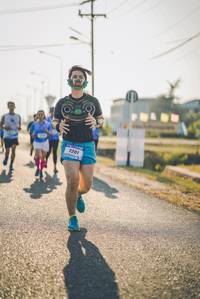 BIB: 201
                            <button type="button" onclick="openModal(3157628)" class="btn btn-primary btn-sm float-right btn-popup" data-toggle="modal" data-target=".modal-high-quality">
                        <i class="fas fa-shopping-cart"></i> Add to Cart
                    </button>
                                            <button type="button" onclick="isThisMe(3157628, true)" class="btn btn-success btn-sm float-right btn-popup btn-isme hidden" data-toggle="tooltip" data-placement="bottom" title="นี่คือรูปของคุณใช่ไหม คลิกที่นี่เพื่อเอาเข้าอัลบั้ม">
                        <i class="fas fa-plus"></i> Add to album
                    </button>
                    <button type="button" onclick="isThisMe(3157628, false)" class="btn btn-warning btn-sm float-right btn-popup btn-isnotme hidden">
                        <i class="fas fa-ban"></i> Remove from album
                    </button>