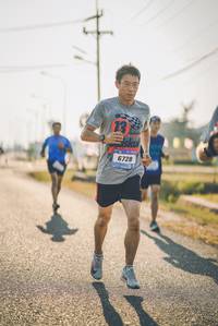 BIB: 6728
                            <button type="button" onclick="openModal(3152338)" class="btn btn-primary btn-sm float-right btn-popup" data-toggle="modal" data-target=".modal-high-quality">
                        <i class="fas fa-shopping-cart"></i> Add to Cart
                    </button>
                                            <button type="button" onclick="isThisMe(3152338, true)" class="btn btn-success btn-sm float-right btn-popup btn-isme hidden" data-toggle="tooltip" data-placement="bottom" title="นี่คือรูปของคุณใช่ไหม คลิกที่นี่เพื่อเอาเข้าอัลบั้ม">
                        <i class="fas fa-plus"></i> Add to album
                    </button>
                    <button type="button" onclick="isThisMe(3152338, false)" class="btn btn-warning btn-sm float-right btn-popup btn-isnotme hidden">
                        <i class="fas fa-ban"></i> Remove from album
                    </button>