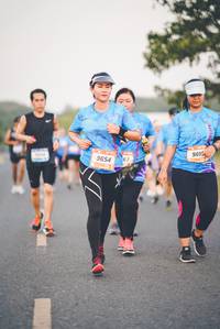 BIB: 901, 965467
                            <button type="button" onclick="openModal(3323360)" class="btn btn-primary btn-sm float-right btn-popup" data-toggle="modal" data-target=".modal-high-quality">
                        <i class="fas fa-shopping-cart"></i> Add to Cart
                    </button>
                                            <button type="button" onclick="isThisMe(3323360, true)" class="btn btn-success btn-sm float-right btn-popup btn-isme hidden" data-toggle="tooltip" data-placement="bottom" title="นี่คือรูปของคุณใช่ไหม คลิกที่นี่เพื่อเอาเข้าอัลบั้ม">
                        <i class="fas fa-plus"></i> Add to album
                    </button>
                    <button type="button" onclick="isThisMe(3323360, false)" class="btn btn-warning btn-sm float-right btn-popup btn-isnotme hidden">
                        <i class="fas fa-ban"></i> Remove from album
                    </button>