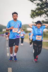 BIB: 9301, 9682
                            <button type="button" onclick="openModal(3320893)" class="btn btn-primary btn-sm float-right btn-popup" data-toggle="modal" data-target=".modal-high-quality">
                        <i class="fas fa-shopping-cart"></i> Add to Cart
                    </button>
                                            <button type="button" onclick="isThisMe(3320893, true)" class="btn btn-success btn-sm float-right btn-popup btn-isme hidden" data-toggle="tooltip" data-placement="bottom" title="นี่คือรูปของคุณใช่ไหม คลิกที่นี่เพื่อเอาเข้าอัลบั้ม">
                        <i class="fas fa-plus"></i> Add to album
                    </button>
                    <button type="button" onclick="isThisMe(3320893, false)" class="btn btn-warning btn-sm float-right btn-popup btn-isnotme hidden">
                        <i class="fas fa-ban"></i> Remove from album
                    </button>