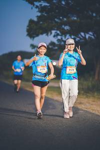 BIB: 9126, 9129
                            <button type="button" onclick="openModal(3332430)" class="btn btn-primary btn-sm float-right btn-popup" data-toggle="modal" data-target=".modal-high-quality">
                        <i class="fas fa-shopping-cart"></i> Add to Cart
                    </button>
                                            <button type="button" onclick="isThisMe(3332430, true)" class="btn btn-success btn-sm float-right btn-popup btn-isme hidden" data-toggle="tooltip" data-placement="bottom" title="นี่คือรูปของคุณใช่ไหม คลิกที่นี่เพื่อเอาเข้าอัลบั้ม">
                        <i class="fas fa-plus"></i> Add to album
                    </button>
                    <button type="button" onclick="isThisMe(3332430, false)" class="btn btn-warning btn-sm float-right btn-popup btn-isnotme hidden">
                        <i class="fas fa-ban"></i> Remove from album
                    </button>