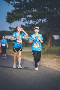 BIB: 125, 9128
                            <button type="button" onclick="openModal(3332349)" class="btn btn-primary btn-sm float-right btn-popup" data-toggle="modal" data-target=".modal-high-quality">
                        <i class="fas fa-shopping-cart"></i> Add to Cart
                    </button>
                                            <button type="button" onclick="isThisMe(3332349, true)" class="btn btn-success btn-sm float-right btn-popup btn-isme hidden" data-toggle="tooltip" data-placement="bottom" title="นี่คือรูปของคุณใช่ไหม คลิกที่นี่เพื่อเอาเข้าอัลบั้ม">
                        <i class="fas fa-plus"></i> Add to album
                    </button>
                    <button type="button" onclick="isThisMe(3332349, false)" class="btn btn-warning btn-sm float-right btn-popup btn-isnotme hidden">
                        <i class="fas fa-ban"></i> Remove from album
                    </button>