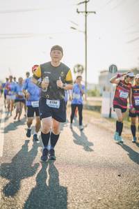 BIB: 6198
                            <button type="button" onclick="openModal(3223951)" class="btn btn-primary btn-sm float-right btn-popup" data-toggle="modal" data-target=".modal-high-quality">
                        <i class="fas fa-shopping-cart"></i> Add to Cart
                    </button>
                                            <button type="button" onclick="isThisMe(3223951, true)" class="btn btn-success btn-sm float-right btn-popup btn-isme hidden" data-toggle="tooltip" data-placement="bottom" title="นี่คือรูปของคุณใช่ไหม คลิกที่นี่เพื่อเอาเข้าอัลบั้ม">
                        <i class="fas fa-plus"></i> Add to album
                    </button>
                    <button type="button" onclick="isThisMe(3223951, false)" class="btn btn-warning btn-sm float-right btn-popup btn-isnotme hidden">
                        <i class="fas fa-ban"></i> Remove from album
                    </button>