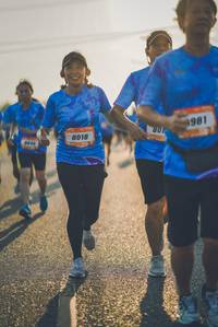 BIB: 981, 8018
                            <button type="button" onclick="openModal(3281040)" class="btn btn-primary btn-sm float-right btn-popup" data-toggle="modal" data-target=".modal-high-quality">
                        <i class="fas fa-shopping-cart"></i> Add to Cart
                    </button>
                                            <button type="button" onclick="isThisMe(3281040, true)" class="btn btn-success btn-sm float-right btn-popup btn-isme hidden" data-toggle="tooltip" data-placement="bottom" title="นี่คือรูปของคุณใช่ไหม คลิกที่นี่เพื่อเอาเข้าอัลบั้ม">
                        <i class="fas fa-plus"></i> Add to album
                    </button>
                    <button type="button" onclick="isThisMe(3281040, false)" class="btn btn-warning btn-sm float-right btn-popup btn-isnotme hidden">
                        <i class="fas fa-ban"></i> Remove from album
                    </button>