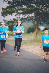 BIB: 948, 9493, 939
                            <button type="button" onclick="openModal(3330252)" class="btn btn-primary btn-sm float-right btn-popup" data-toggle="modal" data-target=".modal-high-quality">
                        <i class="fas fa-shopping-cart"></i> Add to Cart
                    </button>
                                            <button type="button" onclick="isThisMe(3330252, true)" class="btn btn-success btn-sm float-right btn-popup btn-isme hidden" data-toggle="tooltip" data-placement="bottom" title="นี่คือรูปของคุณใช่ไหม คลิกที่นี่เพื่อเอาเข้าอัลบั้ม">
                        <i class="fas fa-plus"></i> Add to album
                    </button>
                    <button type="button" onclick="isThisMe(3330252, false)" class="btn btn-warning btn-sm float-right btn-popup btn-isnotme hidden">
                        <i class="fas fa-ban"></i> Remove from album
                    </button>