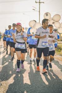 BIB: 101, 112
                            <button type="button" onclick="openModal(3225268)" class="btn btn-primary btn-sm float-right btn-popup" data-toggle="modal" data-target=".modal-high-quality">
                        <i class="fas fa-shopping-cart"></i> Add to Cart
                    </button>
                                            <button type="button" onclick="isThisMe(3225268, true)" class="btn btn-success btn-sm float-right btn-popup btn-isme hidden" data-toggle="tooltip" data-placement="bottom" title="นี่คือรูปของคุณใช่ไหม คลิกที่นี่เพื่อเอาเข้าอัลบั้ม">
                        <i class="fas fa-plus"></i> Add to album
                    </button>
                    <button type="button" onclick="isThisMe(3225268, false)" class="btn btn-warning btn-sm float-right btn-popup btn-isnotme hidden">
                        <i class="fas fa-ban"></i> Remove from album
                    </button>