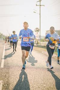 BIB: 9240, 8810
                            <button type="button" onclick="openModal(3233099)" class="btn btn-primary btn-sm float-right btn-popup" data-toggle="modal" data-target=".modal-high-quality">
                        <i class="fas fa-shopping-cart"></i> Add to Cart
                    </button>
                                            <button type="button" onclick="isThisMe(3233099, true)" class="btn btn-success btn-sm float-right btn-popup btn-isme hidden" data-toggle="tooltip" data-placement="bottom" title="นี่คือรูปของคุณใช่ไหม คลิกที่นี่เพื่อเอาเข้าอัลบั้ม">
                        <i class="fas fa-plus"></i> Add to album
                    </button>
                    <button type="button" onclick="isThisMe(3233099, false)" class="btn btn-warning btn-sm float-right btn-popup btn-isnotme hidden">
                        <i class="fas fa-ban"></i> Remove from album
                    </button>