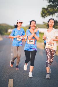 BIB: 9862, 9142, 9143
                            <button type="button" onclick="openModal(3310704)" class="btn btn-primary btn-sm float-right btn-popup" data-toggle="modal" data-target=".modal-high-quality">
                        <i class="fas fa-shopping-cart"></i> Add to Cart
                    </button>
                                            <button type="button" onclick="isThisMe(3310704, true)" class="btn btn-success btn-sm float-right btn-popup btn-isme hidden" data-toggle="tooltip" data-placement="bottom" title="นี่คือรูปของคุณใช่ไหม คลิกที่นี่เพื่อเอาเข้าอัลบั้ม">
                        <i class="fas fa-plus"></i> Add to album
                    </button>
                    <button type="button" onclick="isThisMe(3310704, false)" class="btn btn-warning btn-sm float-right btn-popup btn-isnotme hidden">
                        <i class="fas fa-ban"></i> Remove from album
                    </button>