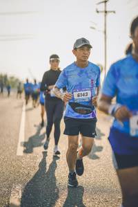 BIB: 6143
                            <button type="button" onclick="openModal(3222931)" class="btn btn-primary btn-sm float-right btn-popup" data-toggle="modal" data-target=".modal-high-quality">
                        <i class="fas fa-shopping-cart"></i> Add to Cart
                    </button>
                                            <button type="button" onclick="isThisMe(3222931, true)" class="btn btn-success btn-sm float-right btn-popup btn-isme hidden" data-toggle="tooltip" data-placement="bottom" title="นี่คือรูปของคุณใช่ไหม คลิกที่นี่เพื่อเอาเข้าอัลบั้ม">
                        <i class="fas fa-plus"></i> Add to album
                    </button>
                    <button type="button" onclick="isThisMe(3222931, false)" class="btn btn-warning btn-sm float-right btn-popup btn-isnotme hidden">
                        <i class="fas fa-ban"></i> Remove from album
                    </button>