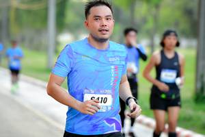 BIB: 410
                            <button type="button" onclick="openModal(3379545)" class="btn btn-primary btn-sm float-right btn-popup" data-toggle="modal" data-target=".modal-high-quality">
                        <i class="fas fa-shopping-cart"></i> Add to Cart
                    </button>
                                            <button type="button" onclick="isThisMe(3379545, true)" class="btn btn-success btn-sm float-right btn-popup btn-isme hidden" data-toggle="tooltip" data-placement="bottom" title="นี่คือรูปของคุณใช่ไหม คลิกที่นี่เพื่อเอาเข้าอัลบั้ม">
                        <i class="fas fa-plus"></i> Add to album
                    </button>
                    <button type="button" onclick="isThisMe(3379545, false)" class="btn btn-warning btn-sm float-right btn-popup btn-isnotme hidden">
                        <i class="fas fa-ban"></i> Remove from album
                    </button>