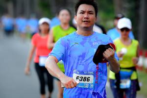 BIB: 6386
                            <button type="button" onclick="openModal(3391583)" class="btn btn-primary btn-sm float-right btn-popup" data-toggle="modal" data-target=".modal-high-quality">
                        <i class="fas fa-shopping-cart"></i> Add to Cart
                    </button>
                                            <button type="button" onclick="isThisMe(3391583, true)" class="btn btn-success btn-sm float-right btn-popup btn-isme hidden" data-toggle="tooltip" data-placement="bottom" title="นี่คือรูปของคุณใช่ไหม คลิกที่นี่เพื่อเอาเข้าอัลบั้ม">
                        <i class="fas fa-plus"></i> Add to album
                    </button>
                    <button type="button" onclick="isThisMe(3391583, false)" class="btn btn-warning btn-sm float-right btn-popup btn-isnotme hidden">
                        <i class="fas fa-ban"></i> Remove from album
                    </button>