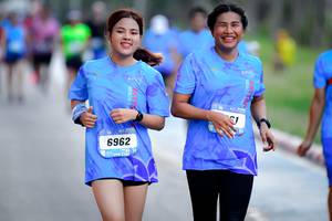 BIB: 6962
                            <button type="button" onclick="openModal(3391818)" class="btn btn-primary btn-sm float-right btn-popup" data-toggle="modal" data-target=".modal-high-quality">
                        <i class="fas fa-shopping-cart"></i> Add to Cart
                    </button>
                                            <button type="button" onclick="isThisMe(3391818, true)" class="btn btn-success btn-sm float-right btn-popup btn-isme hidden" data-toggle="tooltip" data-placement="bottom" title="นี่คือรูปของคุณใช่ไหม คลิกที่นี่เพื่อเอาเข้าอัลบั้ม">
                        <i class="fas fa-plus"></i> Add to album
                    </button>
                    <button type="button" onclick="isThisMe(3391818, false)" class="btn btn-warning btn-sm float-right btn-popup btn-isnotme hidden">
                        <i class="fas fa-ban"></i> Remove from album
                    </button>