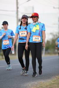 BIB: 9414, 9412, 581
                            <button type="button" onclick="openModal(3146021)" class="btn btn-primary btn-sm float-right btn-popup" data-toggle="modal" data-target=".modal-high-quality">
                        <i class="fas fa-shopping-cart"></i> Add to Cart
                    </button>
                                            <button type="button" onclick="isThisMe(3146021, true)" class="btn btn-success btn-sm float-right btn-popup btn-isme hidden" data-toggle="tooltip" data-placement="bottom" title="นี่คือรูปของคุณใช่ไหม คลิกที่นี่เพื่อเอาเข้าอัลบั้ม">
                        <i class="fas fa-plus"></i> Add to album
                    </button>
                    <button type="button" onclick="isThisMe(3146021, false)" class="btn btn-warning btn-sm float-right btn-popup btn-isnotme hidden">
                        <i class="fas fa-ban"></i> Remove from album
                    </button>