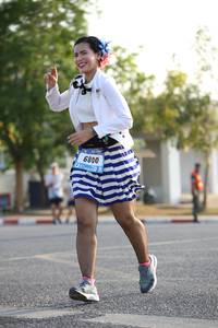 BIB: 6800
                            <button type="button" onclick="openModal(3141259)" class="btn btn-primary btn-sm float-right btn-popup" data-toggle="modal" data-target=".modal-high-quality">
                        <i class="fas fa-shopping-cart"></i> Add to Cart
                    </button>
                                            <button type="button" onclick="isThisMe(3141259, true)" class="btn btn-success btn-sm float-right btn-popup btn-isme hidden" data-toggle="tooltip" data-placement="bottom" title="นี่คือรูปของคุณใช่ไหม คลิกที่นี่เพื่อเอาเข้าอัลบั้ม">
                        <i class="fas fa-plus"></i> Add to album
                    </button>
                    <button type="button" onclick="isThisMe(3141259, false)" class="btn btn-warning btn-sm float-right btn-popup btn-isnotme hidden">
                        <i class="fas fa-ban"></i> Remove from album
                    </button>