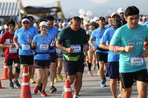 BIB: 6178, 6703, 354, 6502
                            <button type="button" onclick="openModal(3153422)" class="btn btn-primary btn-sm float-right btn-popup" data-toggle="modal" data-target=".modal-high-quality">
                        <i class="fas fa-shopping-cart"></i> Add to Cart
                    </button>
                                            <button type="button" onclick="isThisMe(3153422, true)" class="btn btn-success btn-sm float-right btn-popup btn-isme hidden" data-toggle="tooltip" data-placement="bottom" title="นี่คือรูปของคุณใช่ไหม คลิกที่นี่เพื่อเอาเข้าอัลบั้ม">
                        <i class="fas fa-plus"></i> Add to album
                    </button>
                    <button type="button" onclick="isThisMe(3153422, false)" class="btn btn-warning btn-sm float-right btn-popup btn-isnotme hidden">
                        <i class="fas fa-ban"></i> Remove from album
                    </button>