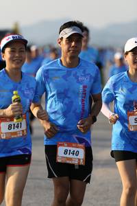 BIB: 8141, 8140
                            <button type="button" onclick="openModal(3154350)" class="btn btn-primary btn-sm float-right btn-popup" data-toggle="modal" data-target=".modal-high-quality">
                        <i class="fas fa-shopping-cart"></i> Add to Cart
                    </button>
                                            <button type="button" onclick="isThisMe(3154350, true)" class="btn btn-success btn-sm float-right btn-popup btn-isme hidden" data-toggle="tooltip" data-placement="bottom" title="นี่คือรูปของคุณใช่ไหม คลิกที่นี่เพื่อเอาเข้าอัลบั้ม">
                        <i class="fas fa-plus"></i> Add to album
                    </button>
                    <button type="button" onclick="isThisMe(3154350, false)" class="btn btn-warning btn-sm float-right btn-popup btn-isnotme hidden">
                        <i class="fas fa-ban"></i> Remove from album
                    </button>