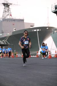 BIB: 6261
                            <button type="button" onclick="openModal(3157273)" class="btn btn-primary btn-sm float-right btn-popup" data-toggle="modal" data-target=".modal-high-quality">
                        <i class="fas fa-shopping-cart"></i> Add to Cart
                    </button>
                                            <button type="button" onclick="isThisMe(3157273, true)" class="btn btn-success btn-sm float-right btn-popup btn-isme hidden" data-toggle="tooltip" data-placement="bottom" title="นี่คือรูปของคุณใช่ไหม คลิกที่นี่เพื่อเอาเข้าอัลบั้ม">
                        <i class="fas fa-plus"></i> Add to album
                    </button>
                    <button type="button" onclick="isThisMe(3157273, false)" class="btn btn-warning btn-sm float-right btn-popup btn-isnotme hidden">
                        <i class="fas fa-ban"></i> Remove from album
                    </button>