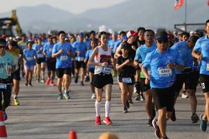 BIB: 6588, 6903
                            <button type="button" onclick="openModal(3153350)" class="btn btn-primary btn-sm float-right btn-popup" data-toggle="modal" data-target=".modal-high-quality">
                        <i class="fas fa-shopping-cart"></i> Add to Cart
                    </button>
                                            <button type="button" onclick="isThisMe(3153350, true)" class="btn btn-success btn-sm float-right btn-popup btn-isme hidden" data-toggle="tooltip" data-placement="bottom" title="นี่คือรูปของคุณใช่ไหม คลิกที่นี่เพื่อเอาเข้าอัลบั้ม">
                        <i class="fas fa-plus"></i> Add to album
                    </button>
                    <button type="button" onclick="isThisMe(3153350, false)" class="btn btn-warning btn-sm float-right btn-popup btn-isnotme hidden">
                        <i class="fas fa-ban"></i> Remove from album
                    </button>