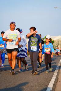 BIB: 780, 241, 9062
                            <button type="button" onclick="openModal(3379735)" class="btn btn-primary btn-sm float-right btn-popup" data-toggle="modal" data-target=".modal-high-quality">
                        <i class="fas fa-shopping-cart"></i> Add to Cart
                    </button>
                                            <button type="button" onclick="isThisMe(3379735, true)" class="btn btn-success btn-sm float-right btn-popup btn-isme hidden" data-toggle="tooltip" data-placement="bottom" title="นี่คือรูปของคุณใช่ไหม คลิกที่นี่เพื่อเอาเข้าอัลบั้ม">
                        <i class="fas fa-plus"></i> Add to album
                    </button>
                    <button type="button" onclick="isThisMe(3379735, false)" class="btn btn-warning btn-sm float-right btn-popup btn-isnotme hidden">
                        <i class="fas fa-ban"></i> Remove from album
                    </button>