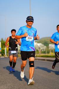 BIB: 6201
                            <button type="button" onclick="openModal(3180962)" class="btn btn-primary btn-sm float-right btn-popup" data-toggle="modal" data-target=".modal-high-quality">
                        <i class="fas fa-shopping-cart"></i> Add to Cart
                    </button>
                                            <button type="button" onclick="isThisMe(3180962, true)" class="btn btn-success btn-sm float-right btn-popup btn-isme hidden" data-toggle="tooltip" data-placement="bottom" title="นี่คือรูปของคุณใช่ไหม คลิกที่นี่เพื่อเอาเข้าอัลบั้ม">
                        <i class="fas fa-plus"></i> Add to album
                    </button>
                    <button type="button" onclick="isThisMe(3180962, false)" class="btn btn-warning btn-sm float-right btn-popup btn-isnotme hidden">
                        <i class="fas fa-ban"></i> Remove from album
                    </button>