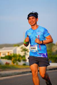 BIB: 6300
                            <button type="button" onclick="openModal(3379898)" class="btn btn-primary btn-sm float-right btn-popup" data-toggle="modal" data-target=".modal-high-quality">
                        <i class="fas fa-shopping-cart"></i> Add to Cart
                    </button>
                                            <button type="button" onclick="isThisMe(3379898, true)" class="btn btn-success btn-sm float-right btn-popup btn-isme hidden" data-toggle="tooltip" data-placement="bottom" title="นี่คือรูปของคุณใช่ไหม คลิกที่นี่เพื่อเอาเข้าอัลบั้ม">
                        <i class="fas fa-plus"></i> Add to album
                    </button>
                    <button type="button" onclick="isThisMe(3379898, false)" class="btn btn-warning btn-sm float-right btn-popup btn-isnotme hidden">
                        <i class="fas fa-ban"></i> Remove from album
                    </button>