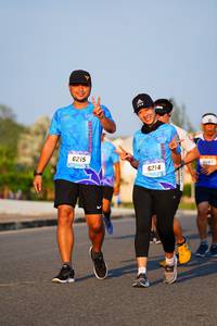 BIB: 6215, 6214
                            <button type="button" onclick="openModal(3378928)" class="btn btn-primary btn-sm float-right btn-popup" data-toggle="modal" data-target=".modal-high-quality">
                        <i class="fas fa-shopping-cart"></i> Add to Cart
                    </button>
                                            <button type="button" onclick="isThisMe(3378928, true)" class="btn btn-success btn-sm float-right btn-popup btn-isme hidden" data-toggle="tooltip" data-placement="bottom" title="นี่คือรูปของคุณใช่ไหม คลิกที่นี่เพื่อเอาเข้าอัลบั้ม">
                        <i class="fas fa-plus"></i> Add to album
                    </button>
                    <button type="button" onclick="isThisMe(3378928, false)" class="btn btn-warning btn-sm float-right btn-popup btn-isnotme hidden">
                        <i class="fas fa-ban"></i> Remove from album
                    </button>