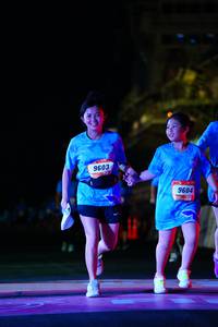 BIB: 9603, 9604
                            <button type="button" onclick="openModal(3393137)" class="btn btn-primary btn-sm float-right btn-popup" data-toggle="modal" data-target=".modal-high-quality">
                        <i class="fas fa-shopping-cart"></i> Add to Cart
                    </button>
                                            <button type="button" onclick="isThisMe(3393137, true)" class="btn btn-success btn-sm float-right btn-popup btn-isme hidden" data-toggle="tooltip" data-placement="bottom" title="นี่คือรูปของคุณใช่ไหม คลิกที่นี่เพื่อเอาเข้าอัลบั้ม">
                        <i class="fas fa-plus"></i> Add to album
                    </button>
                    <button type="button" onclick="isThisMe(3393137, false)" class="btn btn-warning btn-sm float-right btn-popup btn-isnotme hidden">
                        <i class="fas fa-ban"></i> Remove from album
                    </button>