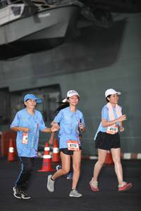 BIB: 8513, 8773
                            <button type="button" onclick="openModal(3276599)" class="btn btn-primary btn-sm float-right btn-popup" data-toggle="modal" data-target=".modal-high-quality">
                        <i class="fas fa-shopping-cart"></i> Add to Cart
                    </button>
                                            <button type="button" onclick="isThisMe(3276599, true)" class="btn btn-success btn-sm float-right btn-popup btn-isme hidden" data-toggle="tooltip" data-placement="bottom" title="นี่คือรูปของคุณใช่ไหม คลิกที่นี่เพื่อเอาเข้าอัลบั้ม">
                        <i class="fas fa-plus"></i> Add to album
                    </button>
                    <button type="button" onclick="isThisMe(3276599, false)" class="btn btn-warning btn-sm float-right btn-popup btn-isnotme hidden">
                        <i class="fas fa-ban"></i> Remove from album
                    </button>