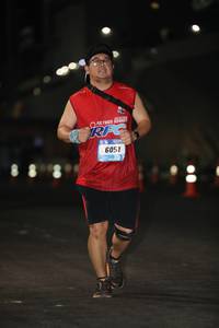 BIB: 6051
                            <button type="button" onclick="openModal(3258732)" class="btn btn-primary btn-sm float-right btn-popup" data-toggle="modal" data-target=".modal-high-quality">
                        <i class="fas fa-shopping-cart"></i> Add to Cart
                    </button>
                                            <button type="button" onclick="isThisMe(3258732, true)" class="btn btn-success btn-sm float-right btn-popup btn-isme hidden" data-toggle="tooltip" data-placement="bottom" title="นี่คือรูปของคุณใช่ไหม คลิกที่นี่เพื่อเอาเข้าอัลบั้ม">
                        <i class="fas fa-plus"></i> Add to album
                    </button>
                    <button type="button" onclick="isThisMe(3258732, false)" class="btn btn-warning btn-sm float-right btn-popup btn-isnotme hidden">
                        <i class="fas fa-ban"></i> Remove from album
                    </button>