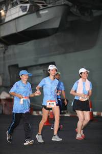 BIB: 313, 8773
                            <button type="button" onclick="openModal(3276594)" class="btn btn-primary btn-sm float-right btn-popup" data-toggle="modal" data-target=".modal-high-quality">
                        <i class="fas fa-shopping-cart"></i> Add to Cart
                    </button>
                                            <button type="button" onclick="isThisMe(3276594, true)" class="btn btn-success btn-sm float-right btn-popup btn-isme hidden" data-toggle="tooltip" data-placement="bottom" title="นี่คือรูปของคุณใช่ไหม คลิกที่นี่เพื่อเอาเข้าอัลบั้ม">
                        <i class="fas fa-plus"></i> Add to album
                    </button>
                    <button type="button" onclick="isThisMe(3276594, false)" class="btn btn-warning btn-sm float-right btn-popup btn-isnotme hidden">
                        <i class="fas fa-ban"></i> Remove from album
                    </button>