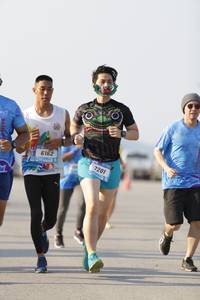 BIB: 6162, 7201
                            <button type="button" onclick="openModal(3098087)" class="btn btn-primary btn-sm float-right btn-popup" data-toggle="modal" data-target=".modal-high-quality">
                        <i class="fas fa-shopping-cart"></i> Add to Cart
                    </button>
                                            <button type="button" onclick="isThisMe(3098087, true)" class="btn btn-success btn-sm float-right btn-popup btn-isme hidden" data-toggle="tooltip" data-placement="bottom" title="นี่คือรูปของคุณใช่ไหม คลิกที่นี่เพื่อเอาเข้าอัลบั้ม">
                        <i class="fas fa-plus"></i> Add to album
                    </button>
                    <button type="button" onclick="isThisMe(3098087, false)" class="btn btn-warning btn-sm float-right btn-popup btn-isnotme hidden">
                        <i class="fas fa-ban"></i> Remove from album
                    </button>