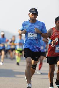 BIB: 6201
                            <button type="button" onclick="openModal(3098101)" class="btn btn-primary btn-sm float-right btn-popup" data-toggle="modal" data-target=".modal-high-quality">
                        <i class="fas fa-shopping-cart"></i> Add to Cart
                    </button>
                                            <button type="button" onclick="isThisMe(3098101, true)" class="btn btn-success btn-sm float-right btn-popup btn-isme hidden" data-toggle="tooltip" data-placement="bottom" title="นี่คือรูปของคุณใช่ไหม คลิกที่นี่เพื่อเอาเข้าอัลบั้ม">
                        <i class="fas fa-plus"></i> Add to album
                    </button>
                    <button type="button" onclick="isThisMe(3098101, false)" class="btn btn-warning btn-sm float-right btn-popup btn-isnotme hidden">
                        <i class="fas fa-ban"></i> Remove from album
                    </button>