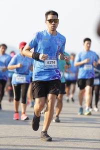 BIB: 6374
                            <button type="button" onclick="openModal(3098299)" class="btn btn-primary btn-sm float-right btn-popup" data-toggle="modal" data-target=".modal-high-quality">
                        <i class="fas fa-shopping-cart"></i> Add to Cart
                    </button>
                                            <button type="button" onclick="isThisMe(3098299, true)" class="btn btn-success btn-sm float-right btn-popup btn-isme hidden" data-toggle="tooltip" data-placement="bottom" title="นี่คือรูปของคุณใช่ไหม คลิกที่นี่เพื่อเอาเข้าอัลบั้ม">
                        <i class="fas fa-plus"></i> Add to album
                    </button>
                    <button type="button" onclick="isThisMe(3098299, false)" class="btn btn-warning btn-sm float-right btn-popup btn-isnotme hidden">
                        <i class="fas fa-ban"></i> Remove from album
                    </button>